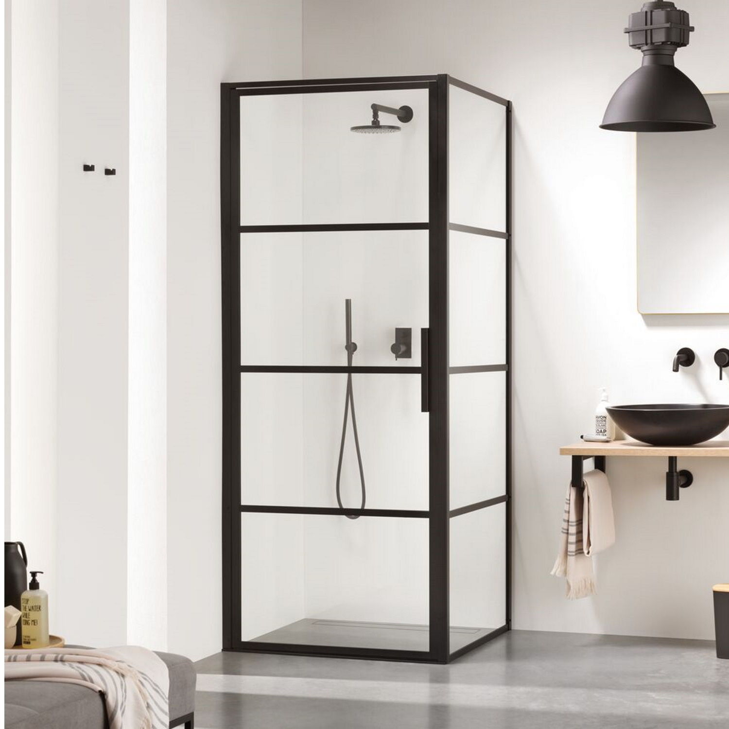 Douchecabine Sealskin Soho 80x80 cm Met Draaideur Links Hoekcabine 8 mm Helderglas Mat Zwart